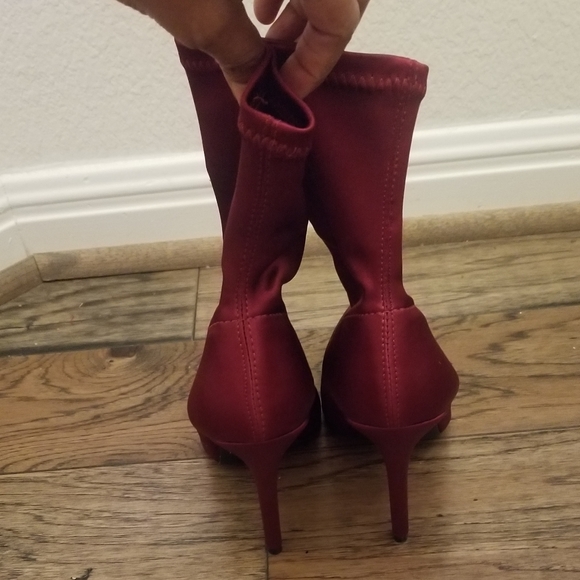 Charlotte Russe Sock Ankle Booties Burgundy Size 7 Satin Ankle Boots - Picture 11 of 14